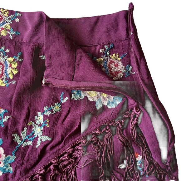 Urban Outfitters Harmony Fringe Purple Mini Skirt Size‎ Small - Picture 3 of 8
